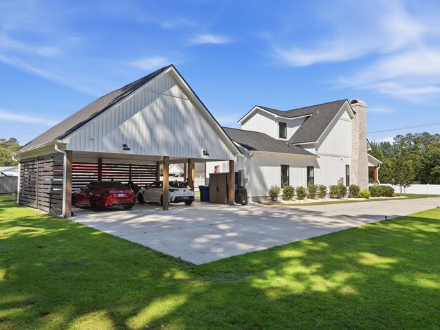 2487 Long Ave., Conway, SC 29526