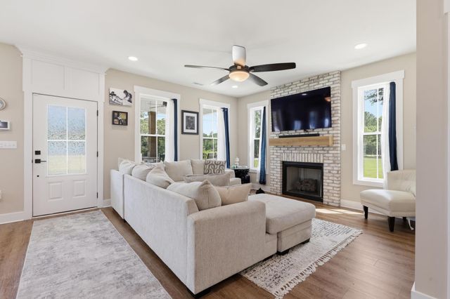 2487 Long Ave., Conway, SC 29526