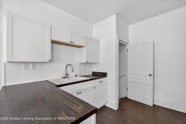 1306 W Lenawee Street, Lansing, MI 48915