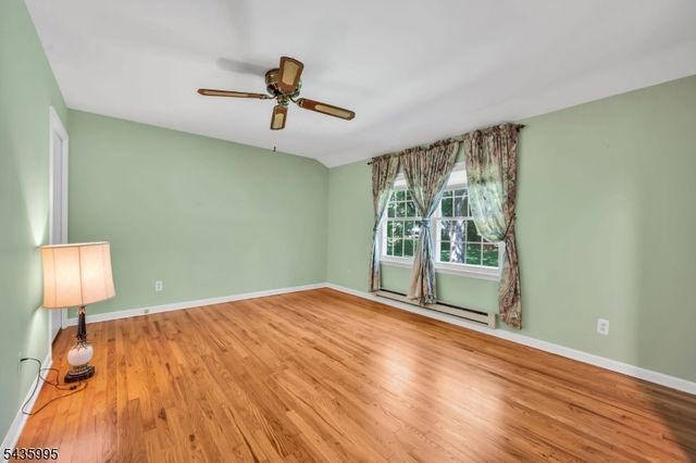36 Cloverhill Dr, Califon Boro, NJ 07830