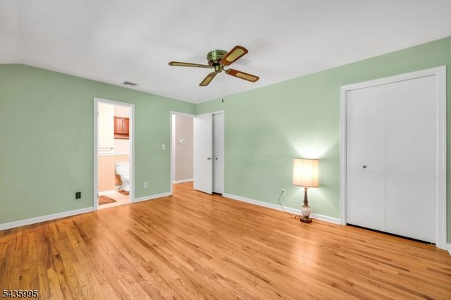 36 Cloverhill Dr, Califon Boro, NJ 07830