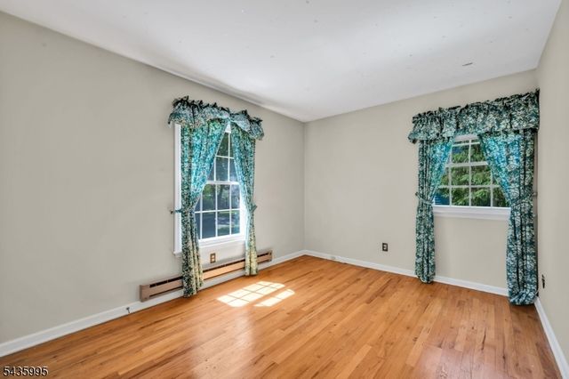 36 Cloverhill Dr, Califon Boro, NJ 07830
