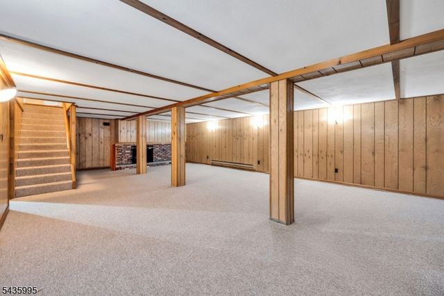 36 Cloverhill Dr, Califon Boro, NJ 07830