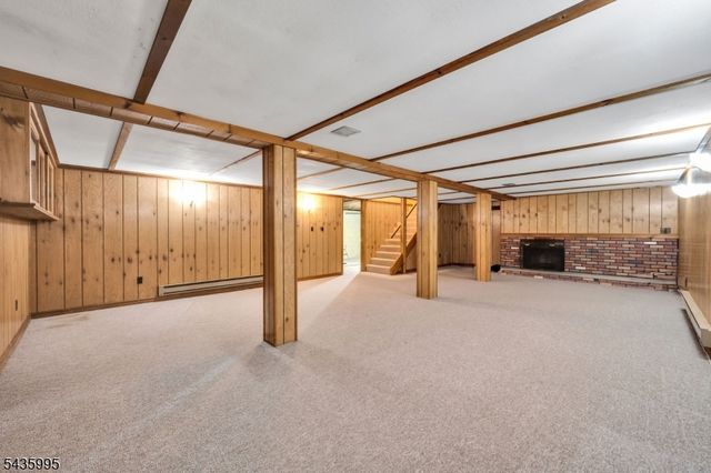 36 Cloverhill Dr, Califon Boro, NJ 07830