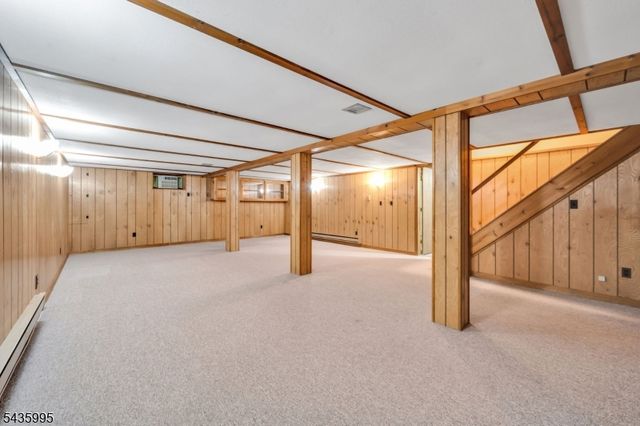 36 Cloverhill Dr, Califon Boro, NJ 07830