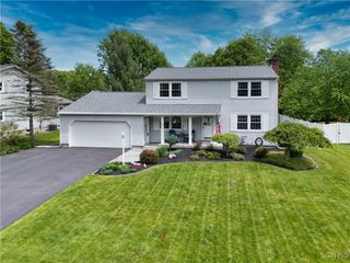 8260 Dexter Parkway, Lysander, NY 13027