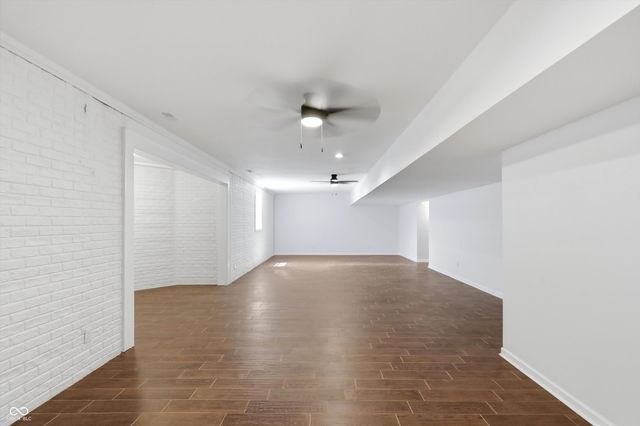 3256 Waterside Court, Greenwood, IN 46143