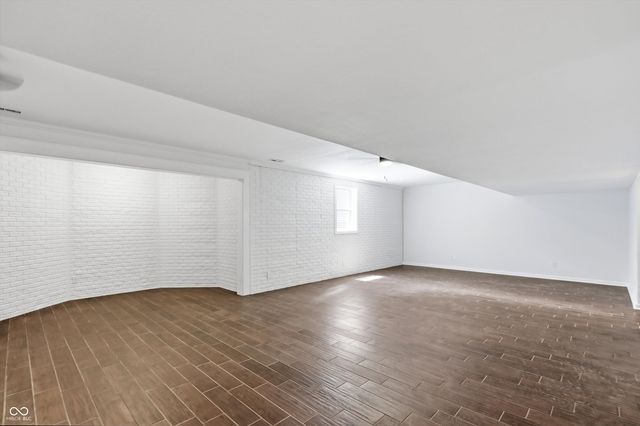 3256 Waterside Court, Greenwood, IN 46143