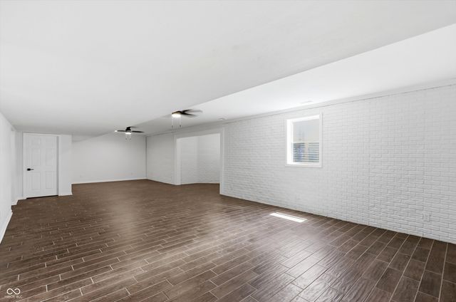 3256 Waterside Court, Greenwood, IN 46143