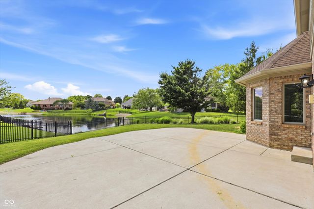 3256 Waterside Court, Greenwood, IN 46143