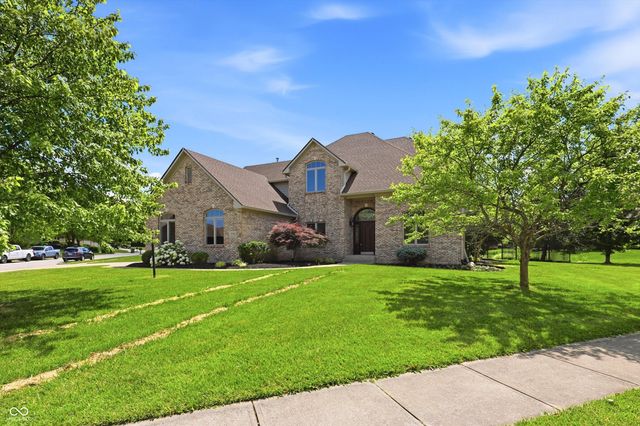 3256 Waterside Court, Greenwood, IN 46143