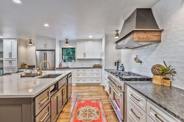 1757 Old Hillsboro Rd, Franklin, TN 37069