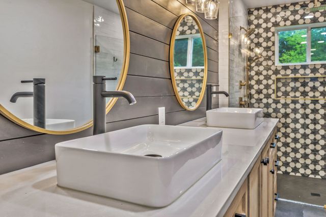 1757 Old Hillsboro Rd, Franklin, TN 37069