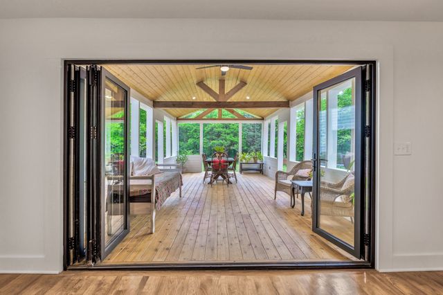 1757 Old Hillsboro Rd, Franklin, TN 37069