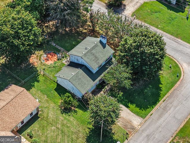 195 Kingsport Drive, Lawrenceville, GA 30046