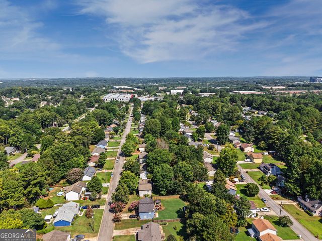 195 Kingsport Drive, Lawrenceville, GA 30046
