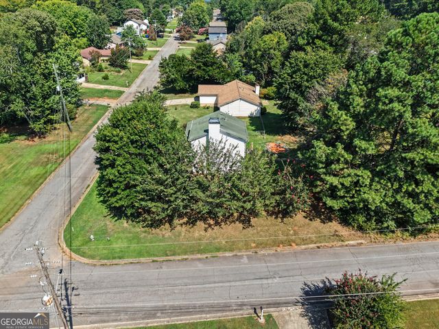 195 Kingsport Drive, Lawrenceville, GA 30046
