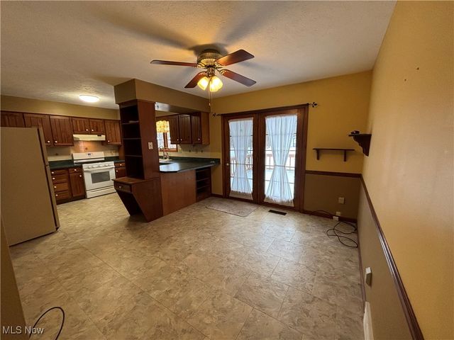 7646 Spencer Lake Road, Medina, OH 44256