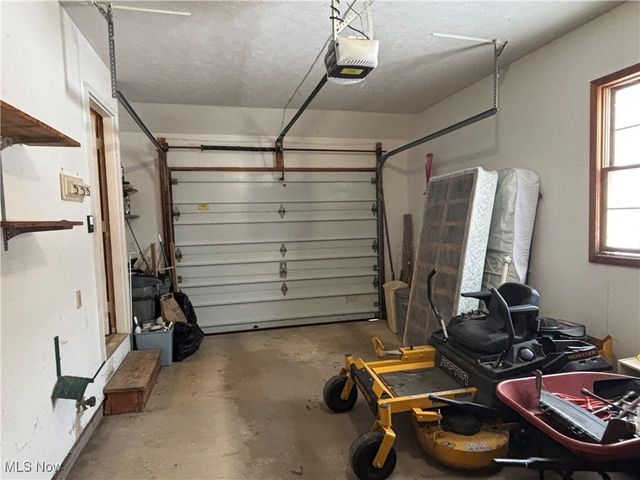 7646 Spencer Lake Road, Medina, OH 44256