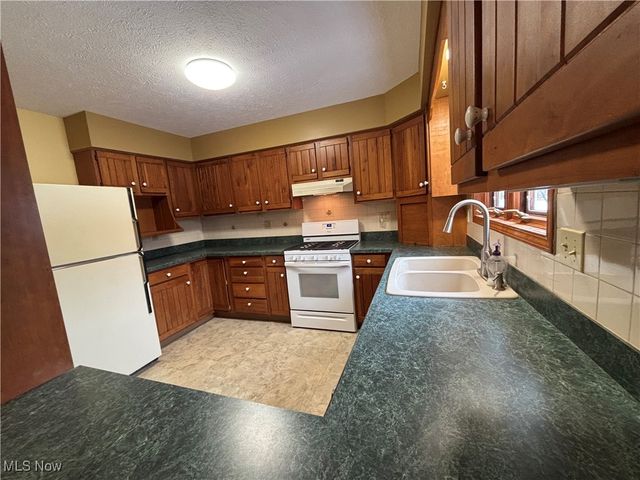 7646 Spencer Lake Road, Medina, OH 44256