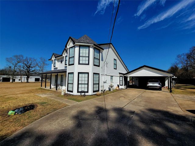 1828 State Highway 75 Highway N, Huntsville, TX 77320