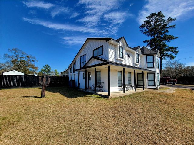 1828 State Highway 75 Highway N, Huntsville, TX 77320