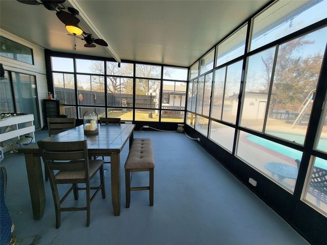 1828 State Highway 75 Highway N, Huntsville, TX 77320