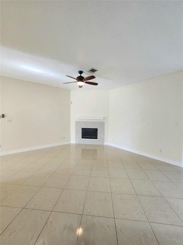 12229 Hunters Knoll Drive, Fort Worth, TX 76028