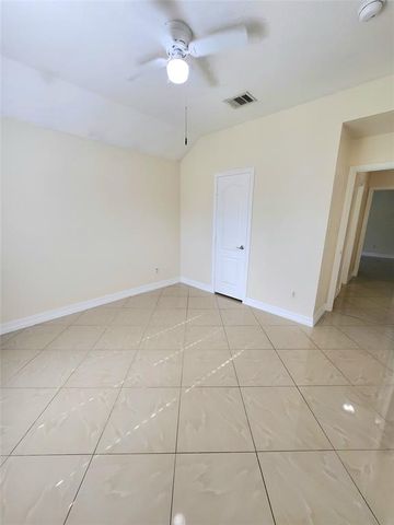 12229 Hunters Knoll Drive, Fort Worth, TX 76028