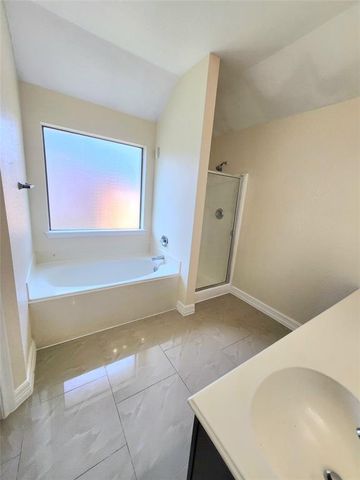 12229 Hunters Knoll Drive, Fort Worth, TX 76028