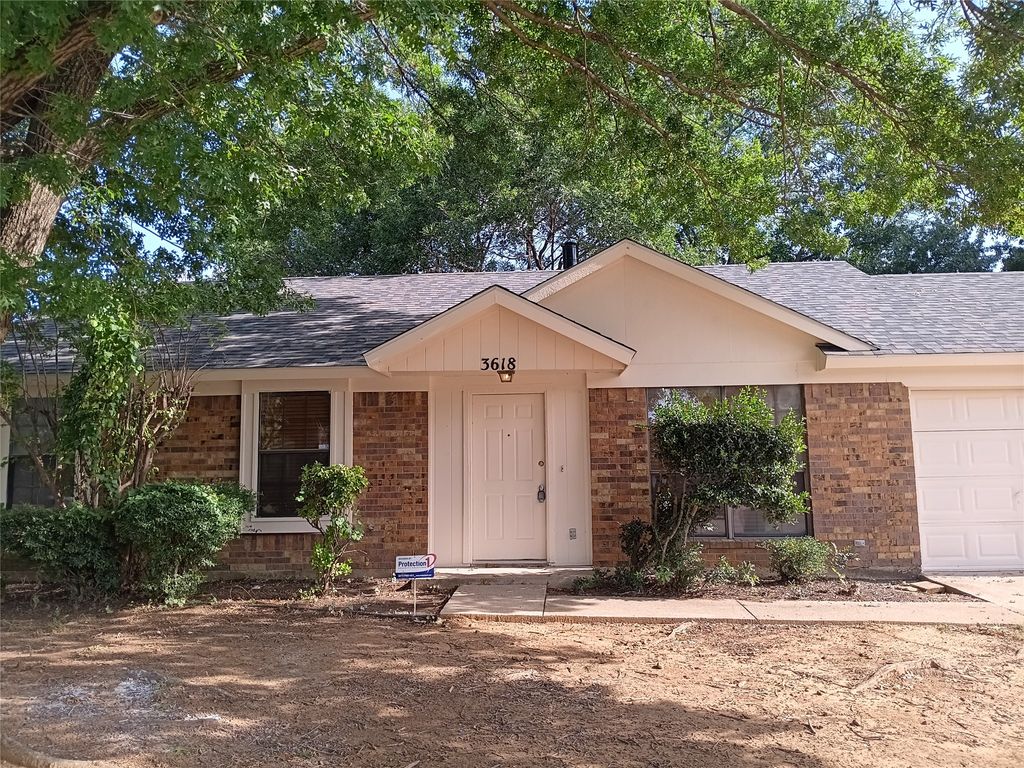 3618 Wentworth Drive, Arlington, TX 76001