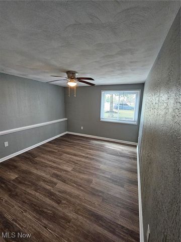 4323 Marshall Avenue, Lorain, OH 44053