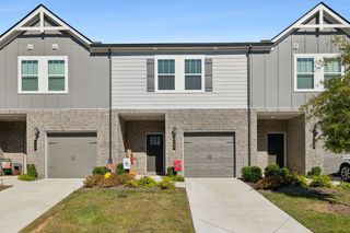 738 Prairie View Dr, Columbia, TN 38401