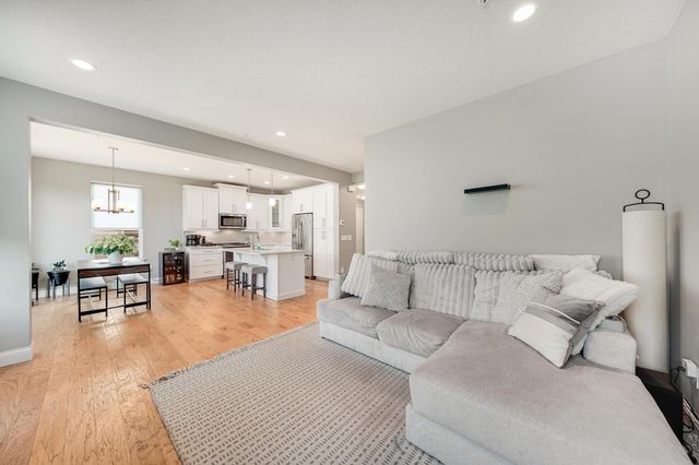 12010 84th Avenue N, Maple Grove, MN 55369