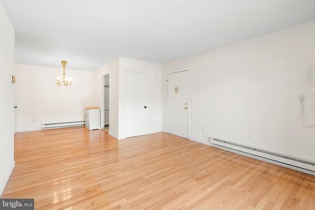 154 CROSS SLOPE CT #G, Manalapan, NJ 07726