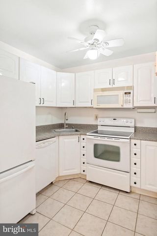 154 CROSS SLOPE CT #G, Manalapan, NJ 07726