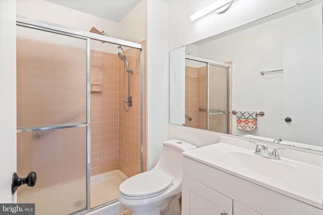 154 CROSS SLOPE CT #G, Manalapan, NJ 07726