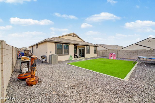 2836 W SAVANNAH Avenue, Apache Junction, AZ 85120