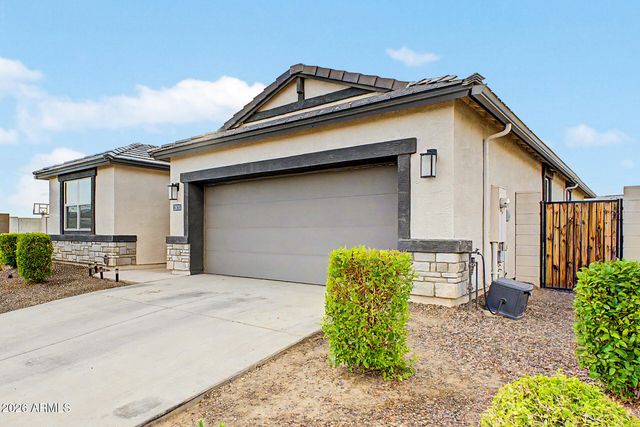 2836 W SAVANNAH Avenue, Apache Junction, AZ 85120