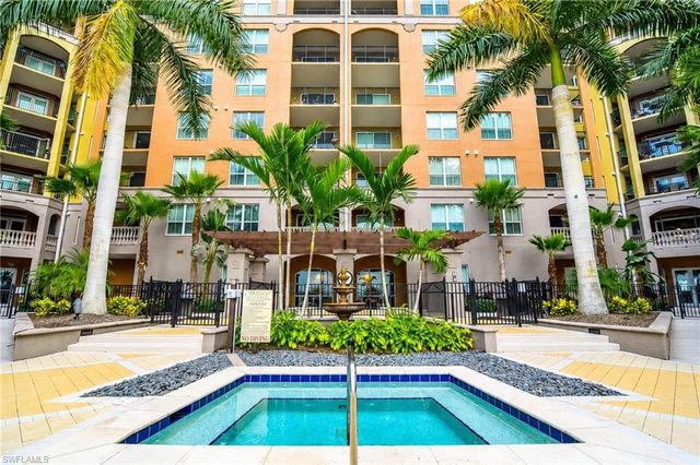 2825 Palm Beach BLVD 218, Fort Myers, FL 33916