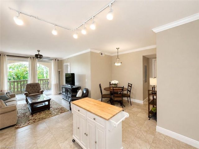 2825 Palm Beach BLVD 218, Fort Myers, FL 33916