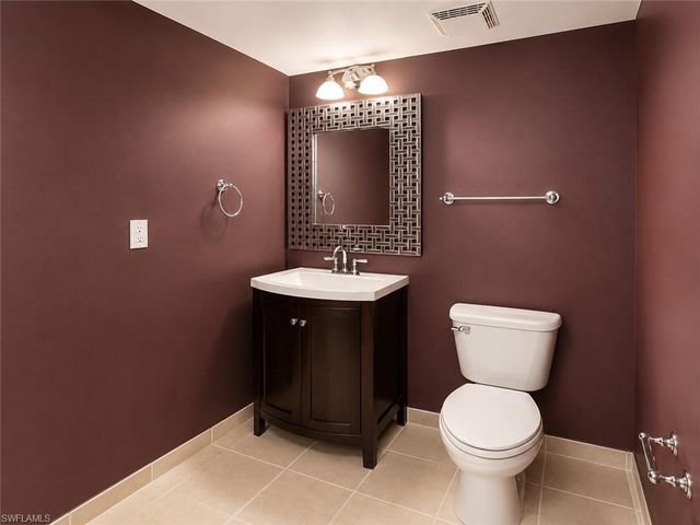 2825 Palm Beach BLVD 218, Fort Myers, FL 33916