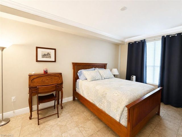 2825 Palm Beach BLVD 218, Fort Myers, FL 33916