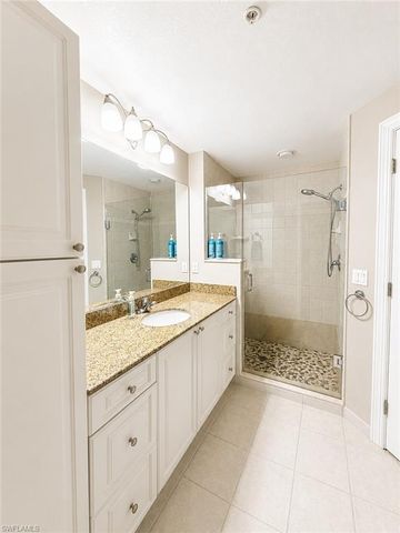 2825 Palm Beach BLVD 218, Fort Myers, FL 33916