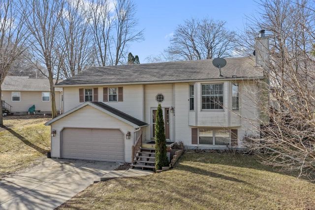 2494 VAGABOND STREET, Green Bay, WI 54302