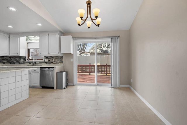 2494 VAGABOND STREET, Green Bay, WI 54302