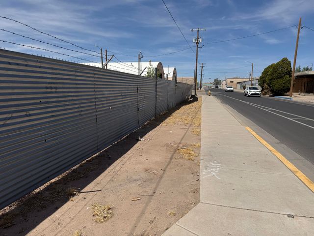 601 Aspen Avenue NW, Albuquerque, NM 87106