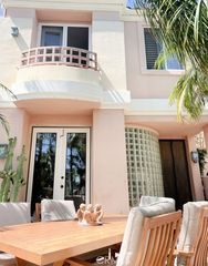 609 21st, Huntington Beach, CA 92648