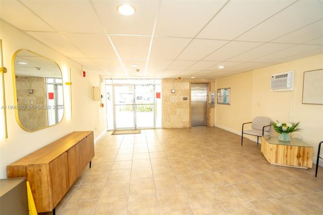 3527 NE 168th St 301, North Miami Beach, FL 33160