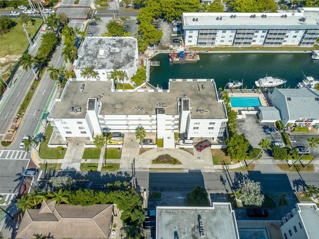 3527 NE 168th St 301, North Miami Beach, FL 33160